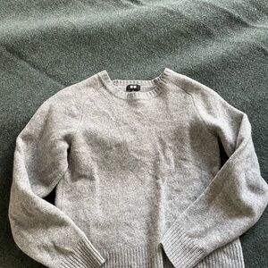 Uniqlo Gray Knit Sweater